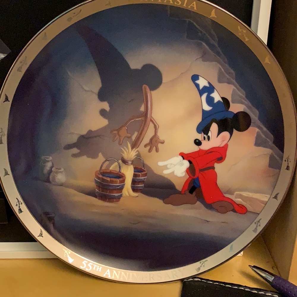 Fantasia plate in box
